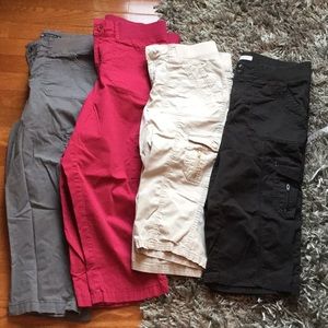 Capri cargo pants